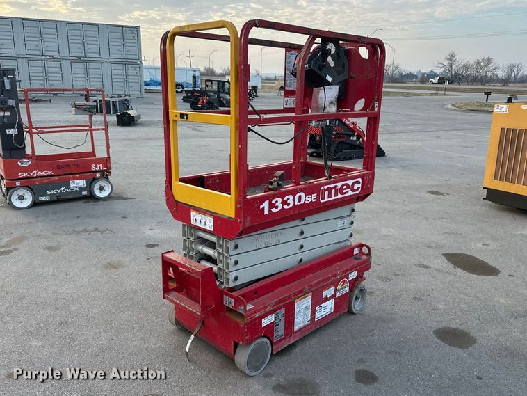 2018 MEC 1330SE scissor lift - FG2783
