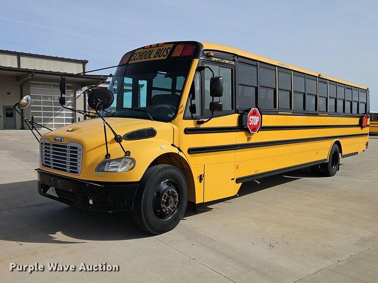 2009 Thomas Built school bus - FN5588