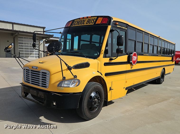2009 Thomas Built school bus - FN5589