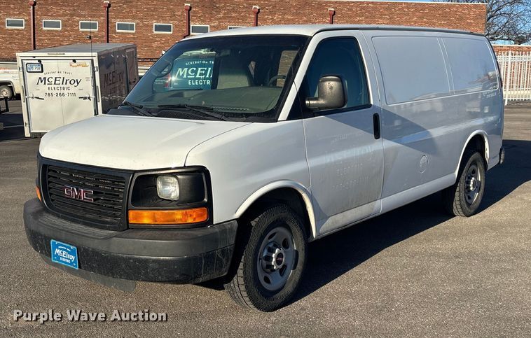 2015 GMC Savana 2500 van - FO3567