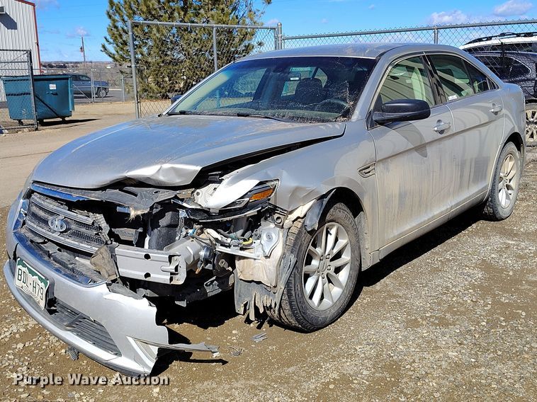 2014 Ford Taurus  - IH9453