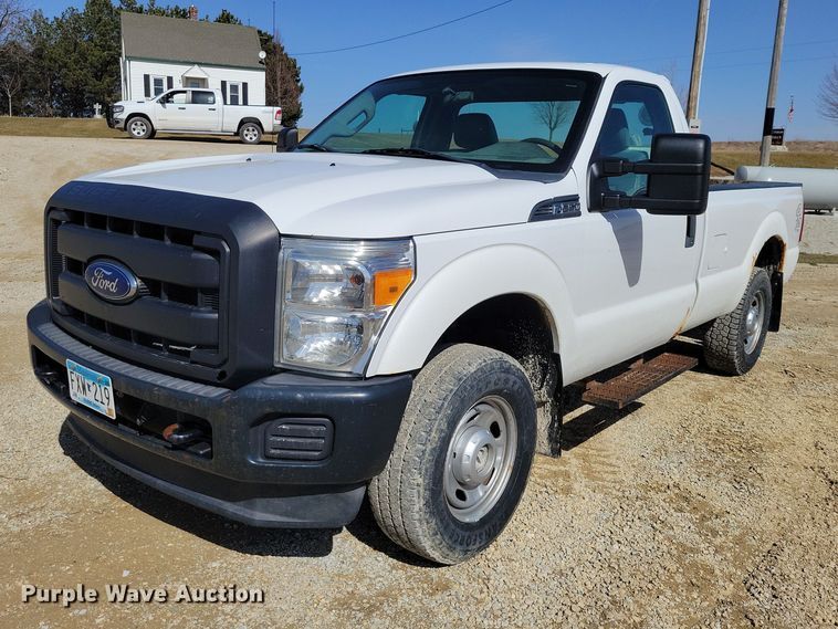 2013 Ford F250 pickup truck - NK9863