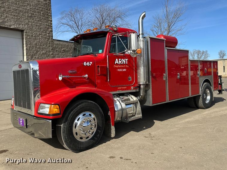 1992 Peterbilt 579 utility / service truck - FK1681