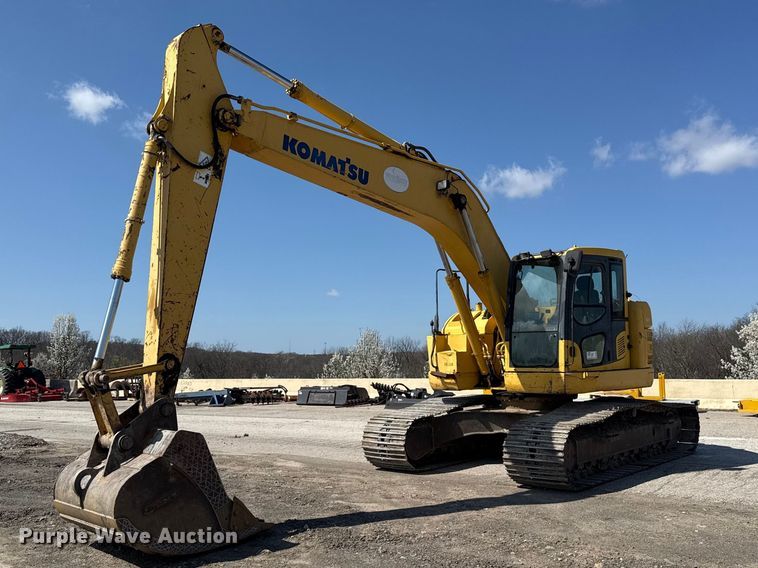 2012 Komatsu PC228USLC-8 excavator - DO8465