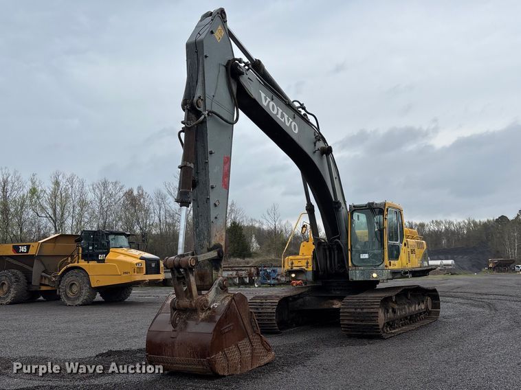 2002 Volvo EC330B LC excavator - DT0058
