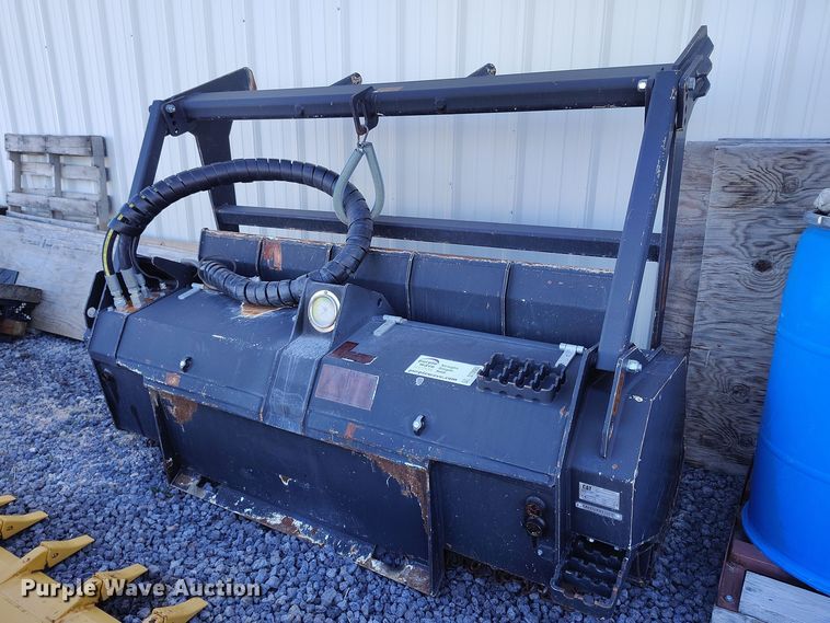 2017 Caterpillar HM418C skid steer mulcher - DT0982