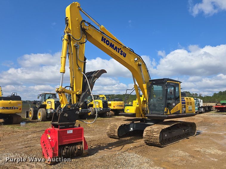 2023 Komatsu PC210LC-11 excavator - DU2745