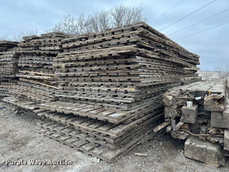 (20) crane mats - DV0846