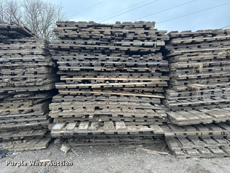 (21) crane mats - DV0847