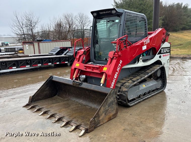 2022 Takeuchi TL12V2 tracked skid steer loader - EA4481