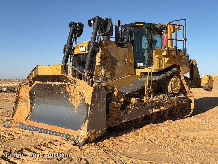 2017 Caterpillar D8T dozer - ED5166
