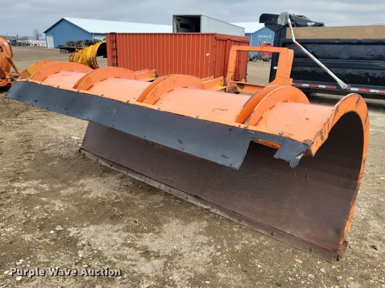 11' W snow plow - EE0888