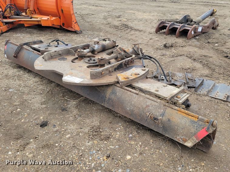 Monroe mid-mount plow - EE0890