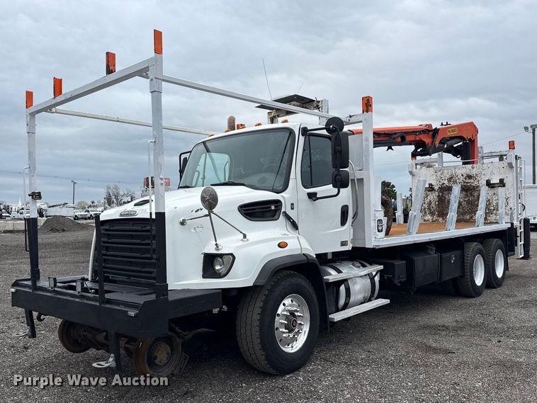 2015 Freightliner 114SD crane truck - EG8851