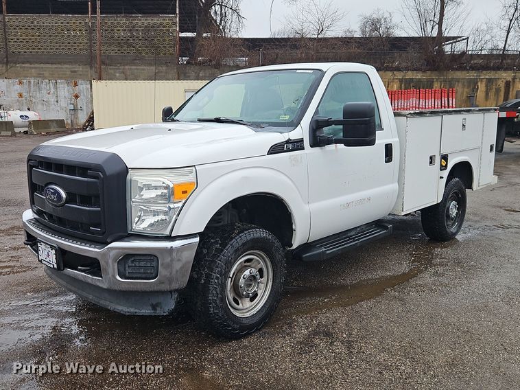 2012 Ford F350 Super Duty Utility Bed Pickup - EO7061