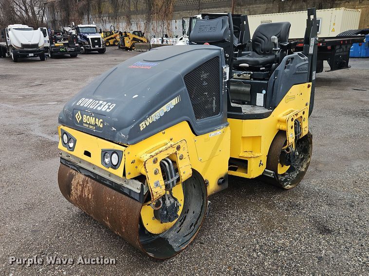 2016 Bomag BW120SL-5 double drum vibratory roller - EO7063