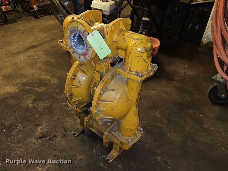 Versa-Matic pneumatic diaphragm pump - EO7113