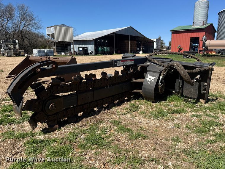 2007 Bobcat LT313 Trencher skid steer trencher - ET1669