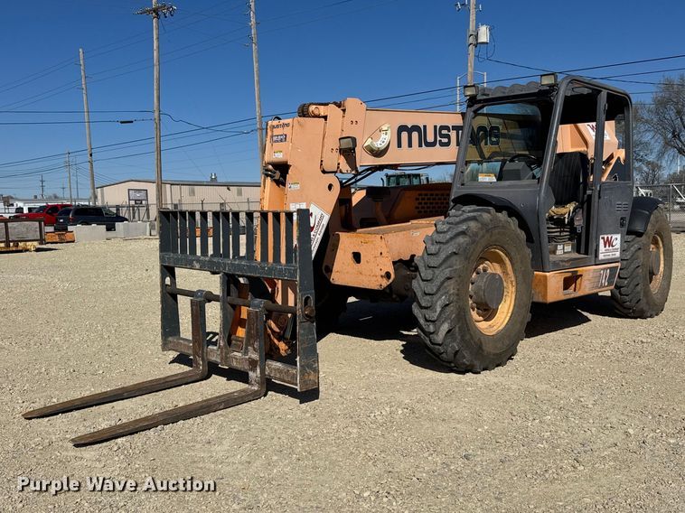 Mustang 742 telehandler - ET1710