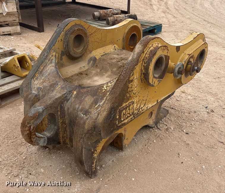 Caterpillar excavator quick coupler - EU4853