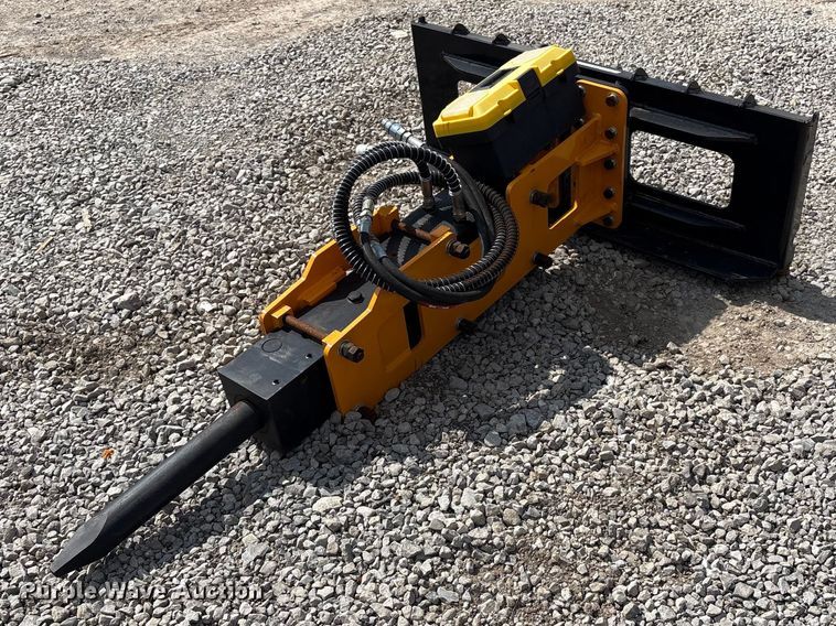 2024 GIYI 680 Skid Steer Breaker - EV2820