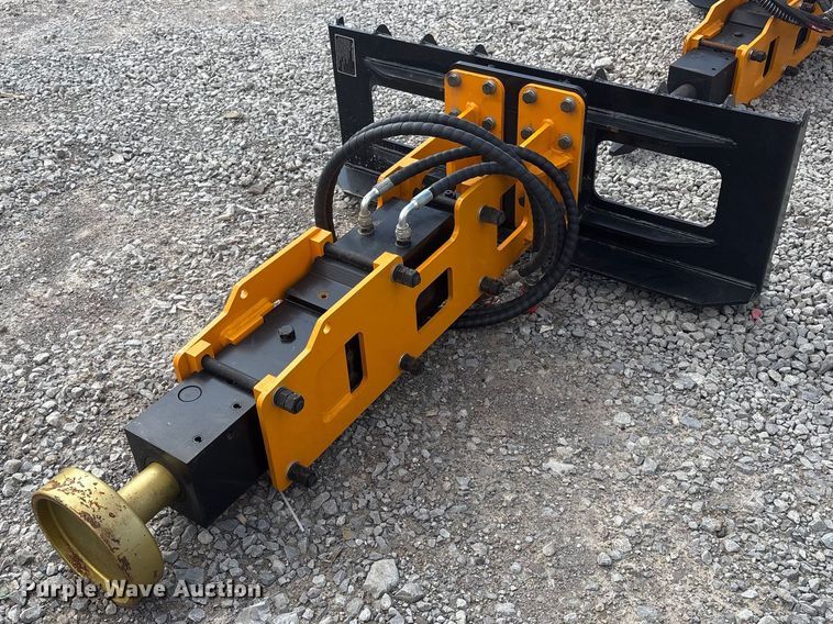 2025 Future D680 skid steer pile hammer - EV2823