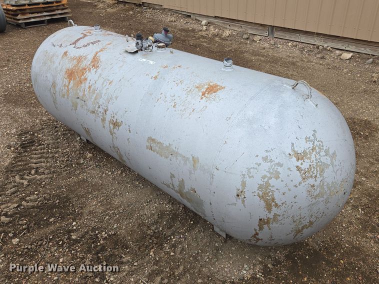 1982 American Welding & Tank Co propane tank - EV5538