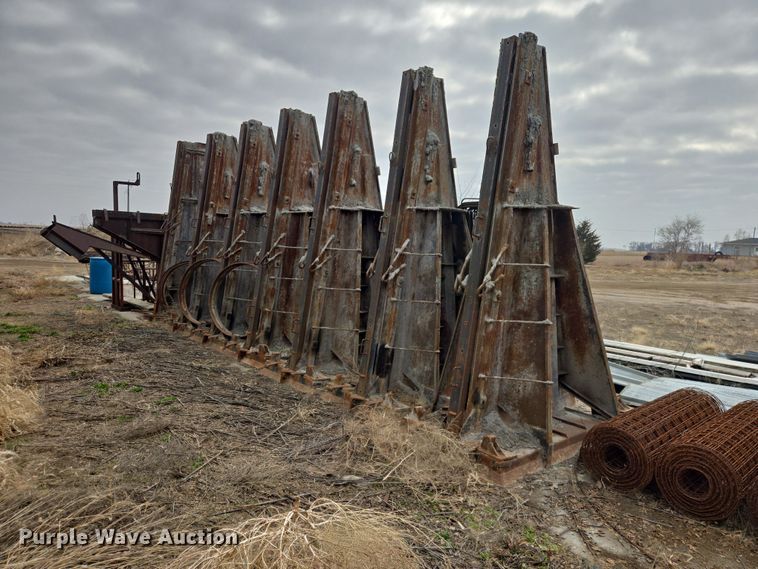 (7) concrete silo forms - EV5547