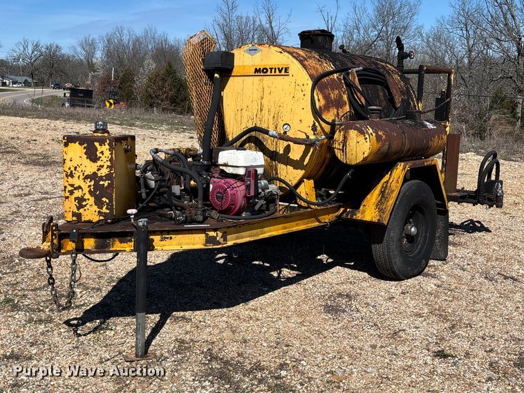 2001 Diamond Bilt oil distributor trailer - FB3225