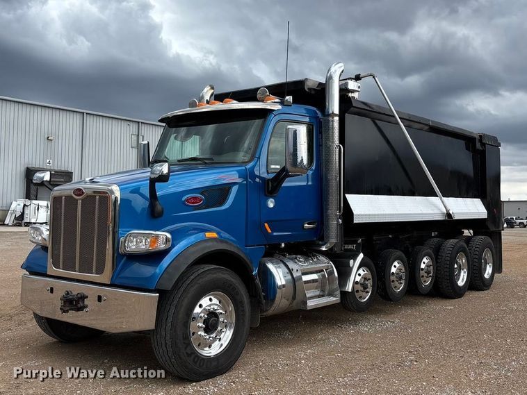 2017 Peterbilt 567 dump truck - FB3567