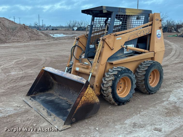 2000 Case 1845C skid steer loader - FC2041