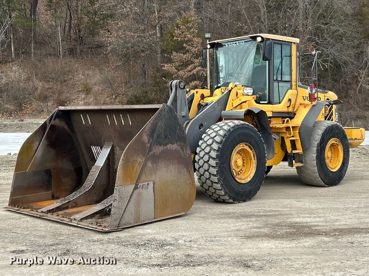 2011 Volvo L110F wheel loader - FC5076