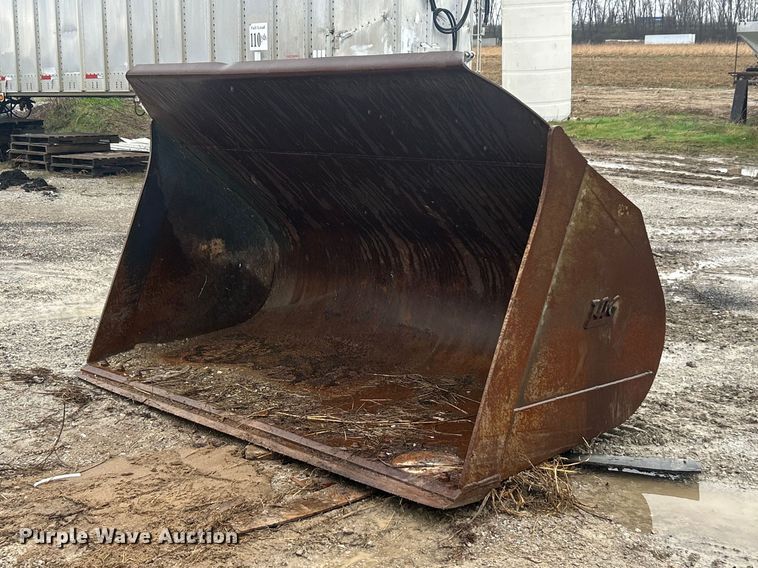 Tag wheel loader bucket - FC5177