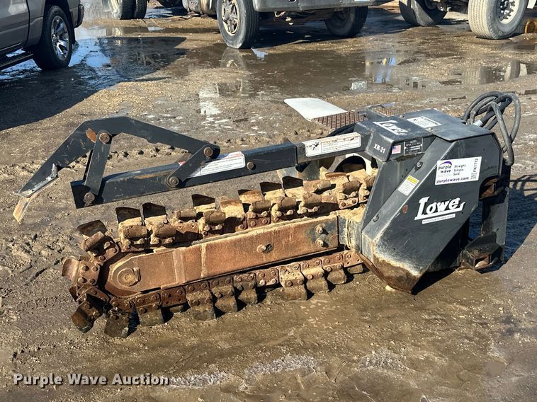 Lowe XR21 skid steer trencher - FK1712
