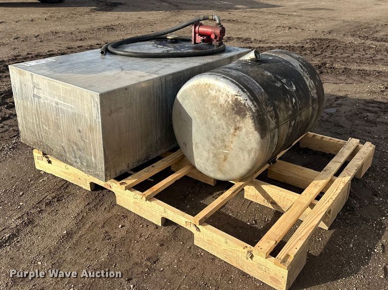 (2) fuel tanks - FK1726