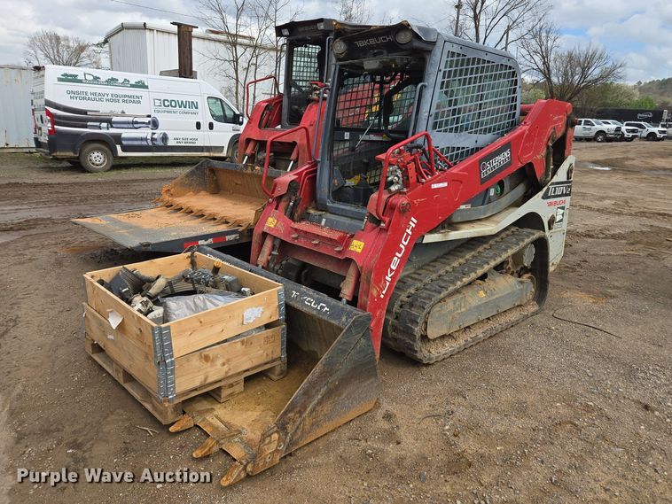 2021 Takeuchi TL10V-2 tracked skid steer loader - YA2637