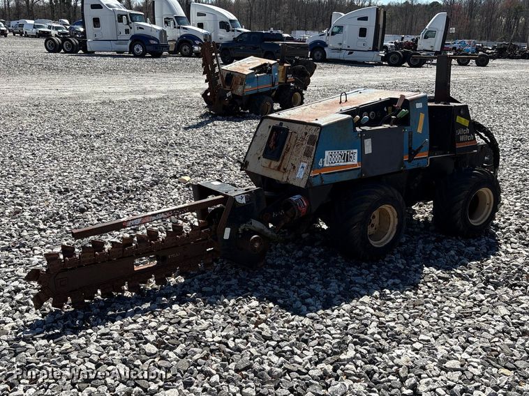 2003 Ditch Witch 410SX trencher - YA2699