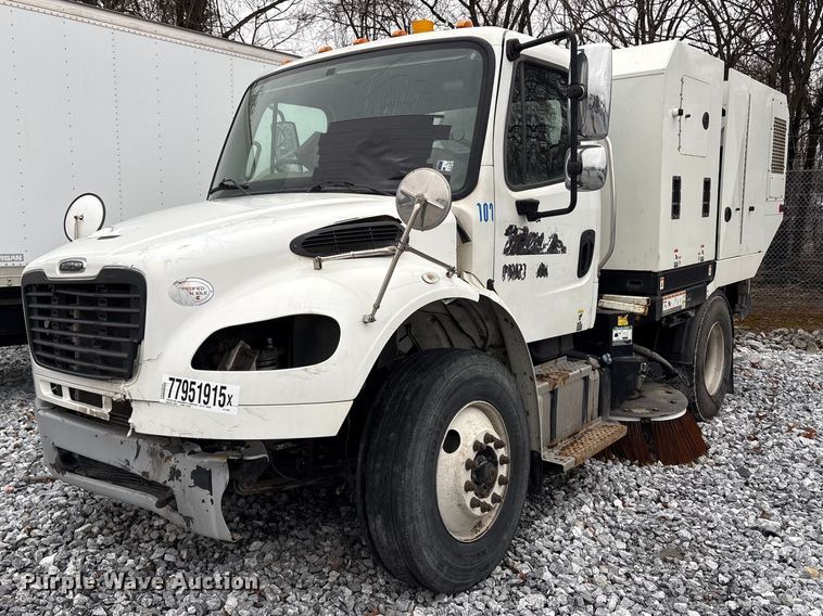 2020 Freightliner Business Class M2 street sweeper truck - YA2764