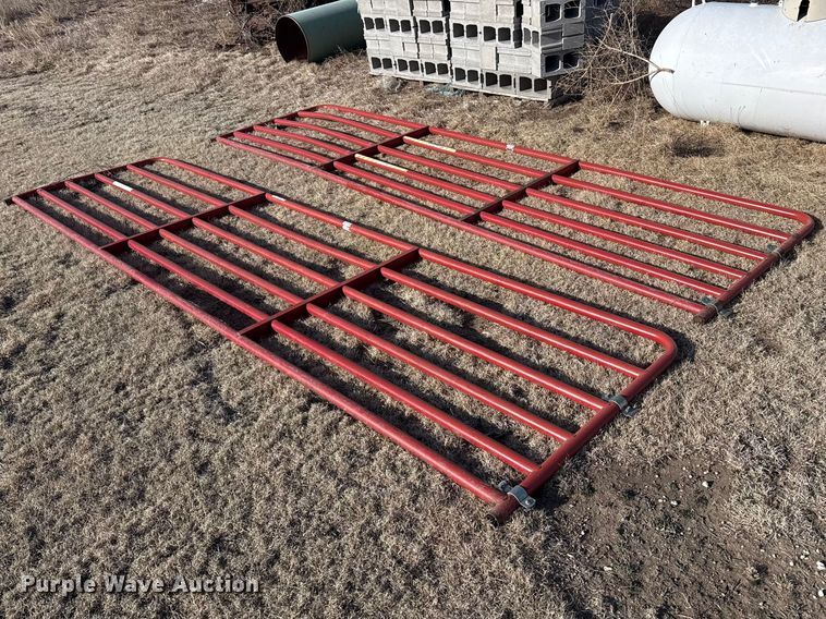 (2) livestock panels - DZ5265