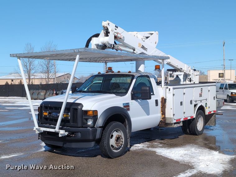 2009 Ford F450 Super Duty bucket truck - EG2736