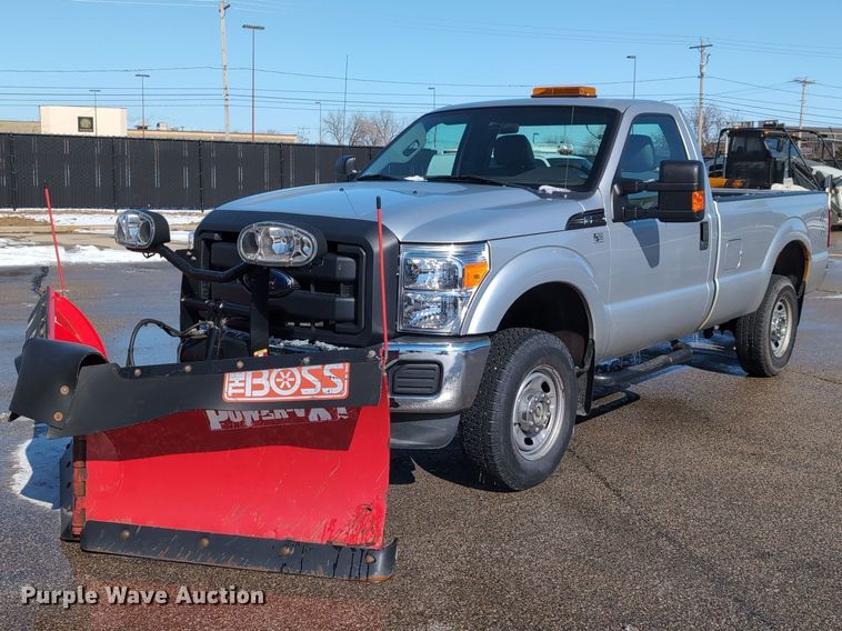 2012 Ford F250 Super Duty pickup truck - EG2737