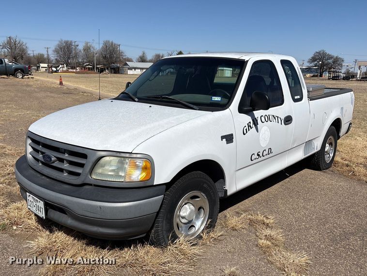 2003 Ford F150 Ext. Cab pickup truck - EU5001