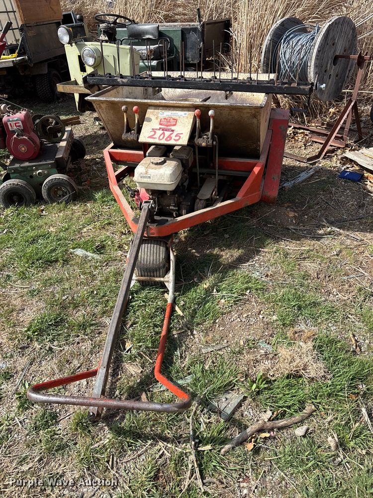 Sod Master Mete-R-Matic Top Dresser top dresser spreader - EV2011