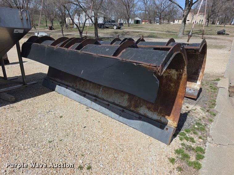 11' W snow plow - EV2019