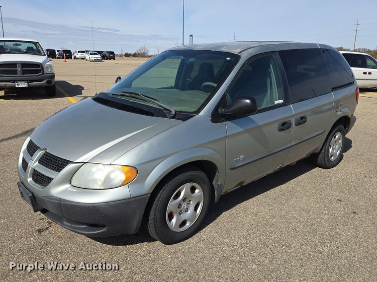 2003 Dodge Grand Caravan van - EV5669