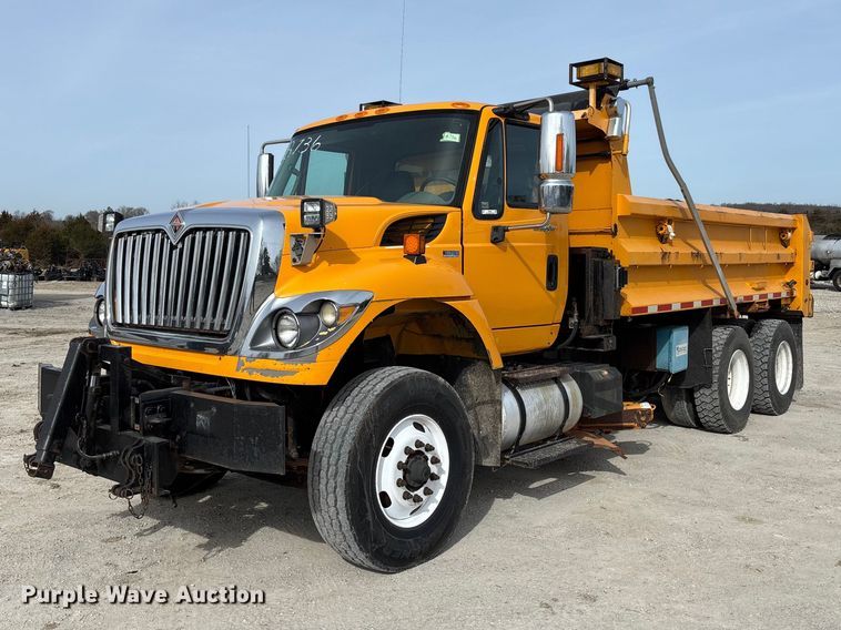 2013 International 7500 dump truck - FB3236