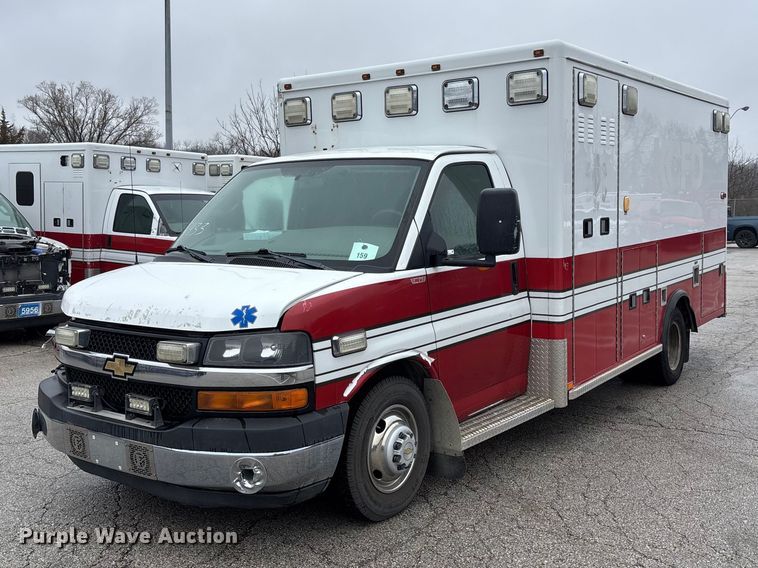 2016 Chevrolet Express G4500 ambulance - FB3555