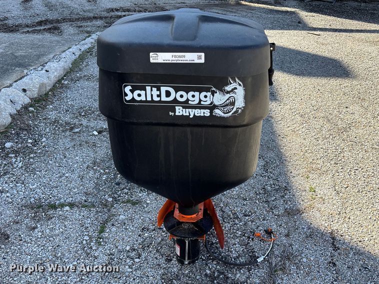 Salt Dogg TGSUVPROA tailgate spreader - FB3609