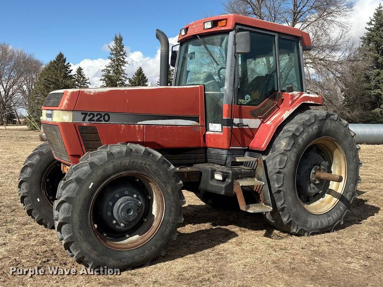 1995 Case IH 7220 MFWD tractor - FG2740
