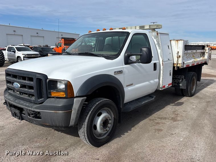 2007 Ford F450 Super Duty dump truck - FG2743